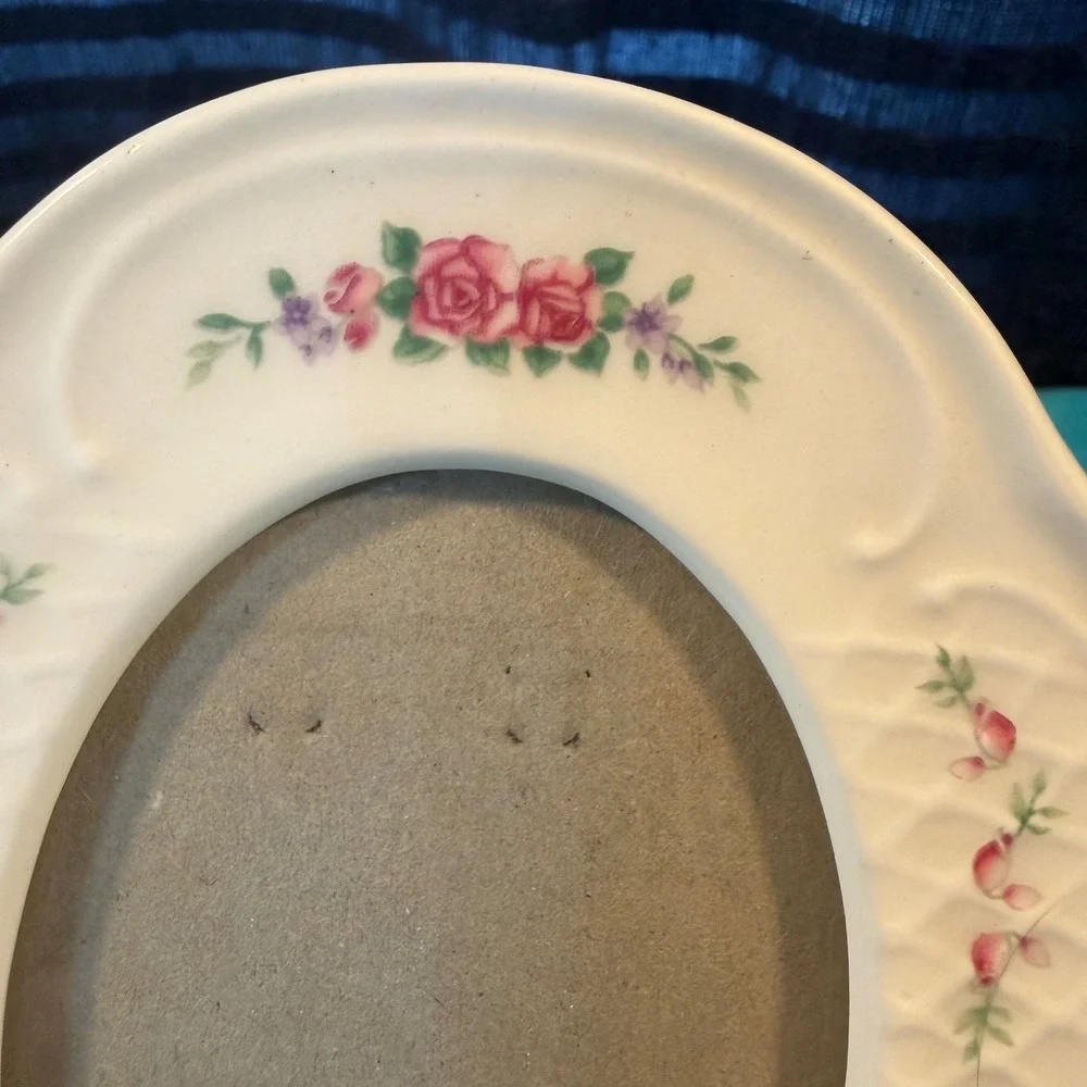 Vintage Floral Ceramic Oval Picture Frame Pink Roses Scalloped Edge Cottagecore